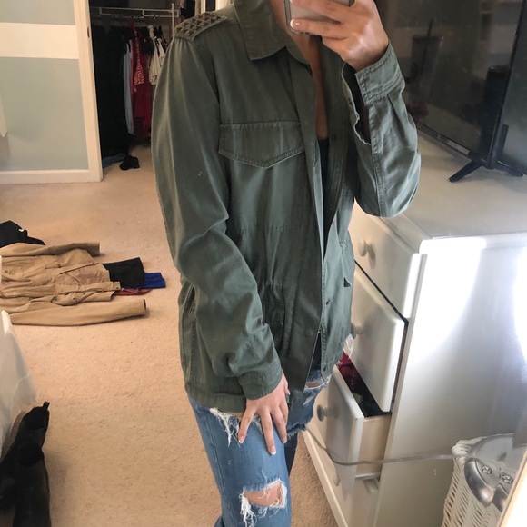 Adorable fall jacket! - Picture 2 of 4